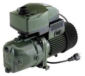 Pompe DAB JET 82 M - Parfaite Pour Maison Et Jardin, Auto-amorçante 0,6 KW - Super Pour L'arrosage Et L'alimentation En Eau